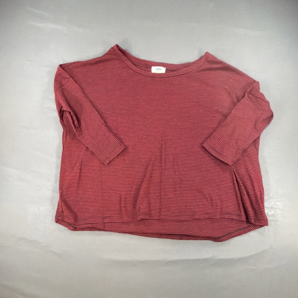 red and black striped relaxed top featuring 3/4 sleeves Wide Necks S/p